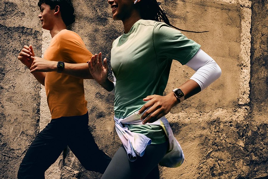 Apple ra mắt Apple Watch SE 3, chip S10, có sạc nhanh